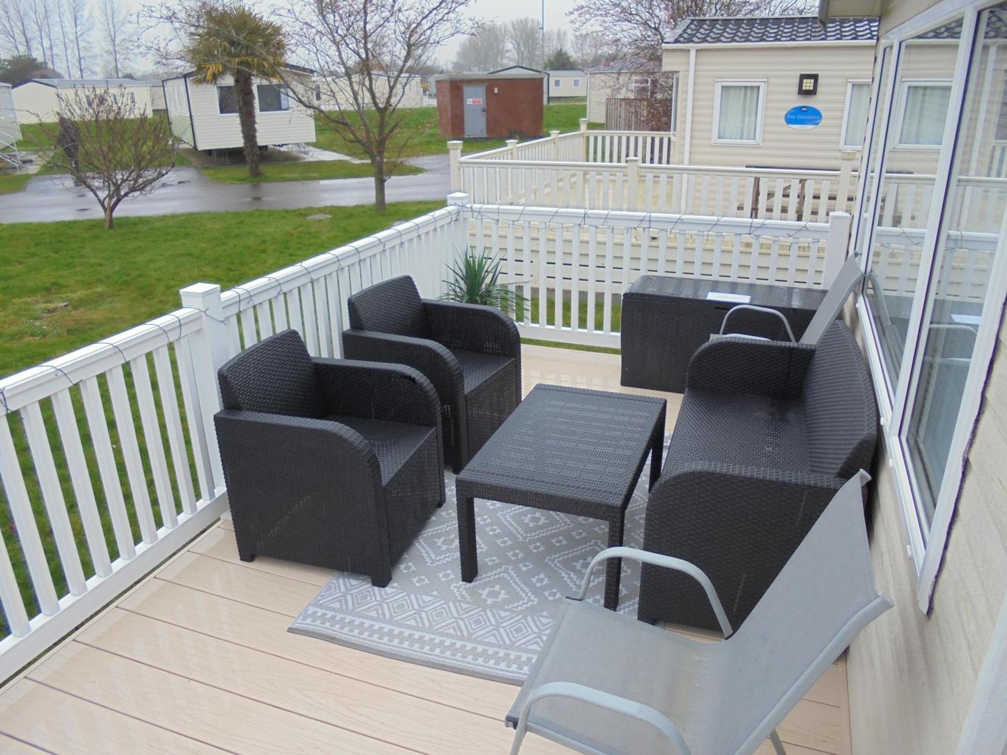 Apartment 6 Berth With En-suite On Southview *